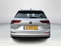 Volkswagen Golf Variant 1.0 eTSI Life Business Navigatiesysteem | Stuur- en stoelverwarming | Climate Control |  Adaptieve Cruise Control | Automaat | Elektrisch bedienbare ramen | Achteruitrijcamera | Schakelmogelijkheid stuurwiel | 12 maanden BOVAG garantie