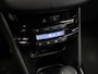 Peugeot 2008 1.2 PureTech Allure Sport (NAVI,CLIMATE,CRUISE,CAMERA,PDC,GRIP CONTROL,ELEKTRISCH PAKKET,SPORTSTOELEN,LM VELGEN)