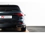 Audi A4 Avant 40 TFSI Sport S line black edition Panoramadak - Head up - Elektrisch verstelbare/verwarmde stoelen - Interieurvoorverwarming - B&O - Assistentiepakket City/Parking - MMI navigatie plus -