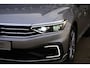Volkswagen Passat Variant 1.4 TSI PHEV GTE 218 PK Business, Elek. Trekhaak, Panoramadak, Memory, Matrix LED, Winterpakket