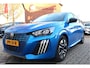 Peugeot 208 100 Pk Benzine * Allure * * Lichtmetalen Velgen * Dab Radio * Apple Carplay / Android Auto * Climate & Cruise Control * Parkeersensoren * Vingerhoets; Vierde generatie Eersteklas Service !
