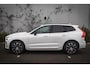 Volvo XC60 2.0 T6 Plug-in hybrid AWD Plus Dark | Long Range | Trekhaak | Harman-Kardon | Adaptive Cruise Control | 360 Camera | Dodehoek Detectie | LED Koplampen