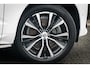 Volvo XC60 2.0 T6 Plug-in hybrid AWD Plus Dark | Long Range | Trekhaak | Harman-Kardon | Adaptive Cruise Control | 360 Camera | Dodehoek Detectie | LED Koplampen