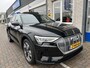 Audi E-tron 50 quattro edition 71 kWh / AUTOMAAT/ PANO / LUCHTVERING/ TREKHAAK/ SMARTPHONE INTERFACE/ ELEK. KLEP/ STOEL VERWARM./ PARK.SENSOR.V+A./ CAMERA V+A/ ACC/ KEYLESS/ DRIVE SELECT/ NAVI/ LED/ DAB/ CLIMA/ ISOFIX/ 20'' LMV