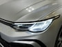 Volkswagen Golf Variant 1.5 eTSI R-Line / AUTOMAAT/ TREKHAAK/ PARK.SENSOR.V+A/ CAMERA/ STUUR+STOEL VERWARM./ APP-CONNECT/ RIJ-MODI/ ACC/ DODE HOEK/ DIGITAL DASH/ CLIMA/ DAB/ NAVI/ LED/ ISOFIX/ 18'' LMV