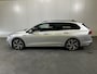 Volkswagen Golf Variant 1.5 eTSI R-Line / AUTOMAAT/ TREKHAAK/ PARK.SENSOR.V+A/ CAMERA/ STUUR+STOEL VERWARM./ APP-CONNECT/ RIJ-MODI/ ACC/ DODE HOEK/ DIGITAL DASH/ CLIMA/ DAB/ NAVI/ LED/ ISOFIX/ 18'' LMV