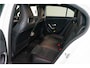 Mercedes-Benz A-klasse 180 Business Solution AMG 136PK | NL AUTO+NAP | Pano | LED | Stoelverw. | Carplay | Night | Garantie