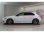 Mercedes-Benz A-klasse 180 Business Solution AMG 136PK | NL AUTO+NAP | Pano | LED | Stoelverw. | Carplay | Night | Garantie
