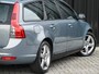 Volvo V50 2.4 Edition · 5 Cilinder · NL auto · Automaat · Parkeersensoren achter · Cruise control · Xenon · Climate control · Trekhaak