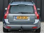 Volvo V50 2.4 Edition · 5 Cilinder · NL auto · Automaat · Parkeersensoren achter · Cruise control · Xenon · Climate control · Trekhaak