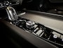 Volvo XC60 2.0 T8 Twin Engine AWD R-Design Luchtv. Pano H/K HUD 360°