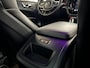 Volvo XC60 2.0 T8 Twin Engine AWD R-Design Luchtv. Pano H/K HUD 360°