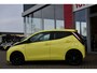 Toyota Aygo 1.0 VVT-i x-cite 5-deurs 69pk | Airconditioning | Zwarte lichtmetalen velgen | Dealer-onderhouden |