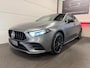 Mercedes-Benz A-klasse 250e AMG Pano, Cruise Control, Apple Carplay, Sfeerverlichting, Magno Grijs, Stoelverwarming, 2e Eigenaar