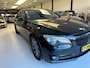 BMW 7-Serie 740Li Individual Edition 143000 KM + 1 JAAR GARANTIE + ZWART LM VELGEN 19 "