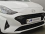Hyundai i10 1.0 Comfort Smart 5-zits Automaat / Fabrieksgarantie tot 04-2030 / Dealer onderhouden / Apple Carplay Android Auto / Achteruitrijcamera / Airco / Cruise control / Parkeersensoren achter / Navigatie /