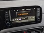 Hyundai i10 1.0 Comfort Smart 5-zits Automaat / Fabrieksgarantie tot 04-2030 / Dealer onderhouden / Apple Carplay Android Auto / Achteruitrijcamera / Airco / Cruise control / Parkeersensoren achter / Navigatie /