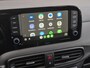 Hyundai i10 1.0 Comfort Smart 5-zits Automaat / Fabrieksgarantie tot 04-2030 / Dealer onderhouden / Apple Carplay Android Auto / Achteruitrijcamera / Airco / Cruise control / Parkeersensoren achter / Navigatie /