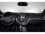 Volvo XC60 T6 Recharge AWD Plus Black Edition - Panorama/schuifdak - IntelliSafe Assist & Surround - 360º Camera - Harman/Kardon audio - Adaptieve LED koplampen - Verwarmde voorstoelen, stuur & achterbank - Parkeersensoren voor & achter - Elektr. bedienb. voorstoelen met geheugen - Draadloze tel. lader - Extra getint glas - Elektr. inklapbare trekhaak - 21' LMV