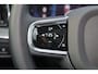 Volvo XC60 T6 Recharge AWD Plus Black Edition - Panorama/schuifdak - IntelliSafe Assist & Surround - 360º Camera - Harman/Kardon audio - Adaptieve LED koplampen - Verwarmde voorstoelen, stuur & achterbank - Parkeersensoren voor & achter - Elektr. bedienb. voorstoelen met geheugen - Draadloze tel. lader - Extra getint glas - Elektr. inklapbare trekhaak - 21' LMV