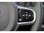 Volvo XC60 T6 Recharge AWD Plus Black Edition - Panorama/schuifdak - IntelliSafe Assist & Surround - 360º Camera - Harman/Kardon audio - Adaptieve LED koplampen - Verwarmde voorstoelen, stuur & achterbank - Parkeersensoren voor & achter - Elektr. bedienb. voorstoelen met geheugen - Draadloze tel. lader - Extra getint glas - Elektr. inklapbare trekhaak - 21' LMV