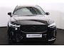 Volvo XC60 T6 Recharge AWD Plus Black Edition - Panorama/schuifdak - IntelliSafe Assist & Surround - 360º Camera - Harman/Kardon audio - Adaptieve LED koplampen - Verwarmde voorstoelen, stuur & achterbank - Parkeersensoren voor & achter - Elektr. bedienb. voorstoelen met geheugen - Draadloze tel. lader - Extra getint glas - Elektr. inklapbare trekhaak - 21' LMV