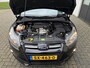 Ford Focus Wagon 1.0i EcoBoost Titanium 101 PK. Prachtige en zuinige auto van de tweede eigenaar !!! Distributieriem en waterpomp vervangen bij 147.000 KM !!