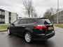 Ford Focus Wagon 1.0i EcoBoost Titanium 101 PK. Prachtige en zuinige auto van de tweede eigenaar !!! Distributieriem en waterpomp vervangen bij 147.000 KM !!