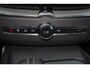 Volvo XC60 T8 Recharge AWD R-Design - Panorama/schuifdak - IntelliSafe Assist - Harman/Kardon audio - Adaptieve LED koplampen - Parkeercamera achter - Verwarmde voorstoelen, stuur & achterbank - Parkeersensoren voor & achter - Nappa Leder - Elektr. bedienb. voorstoelen met geheugen - Draadloze tel. lader - Extra getint glas - Elektr. inklapbare trekhaak - 19' LMV