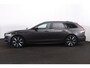Volvo V90 T8 Recharge AWD Plus Dark - IntelliSafe Assist & Surround - 360º Camera - Harman/Kardon audio - Verwarmde voorstoelen, stuur & achterbank - Parkeersensoren voor & achter - Elektr. bedienb. voorstoelen met geheugen - Extra getint glas - 19' LMV