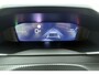 Peugeot 2008 1.2 Hybrid 145 Allure | Climate & Cruise Control | Parkeersensoren voor + achter | AppleCarplay/Android Auto |