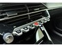Peugeot 2008 1.2 Hybrid 145 Allure | Climate & Cruise Control | Parkeersensoren voor + achter | AppleCarplay/Android Auto |