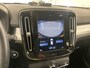Volvo XC40 1.5 T3 Momentum | Stoelverwarming | Lederen bekleding | Elektrische stoelverstelling | Parkeer Camera | Parkeersensoren Voor + Achter | Cruise Control |
