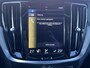 Volvo V60 2.0 B3 INSCRIPTION Trekhaak Panoramadak Harman Kardon Audio Navi Pilot Assist ACC Blis Leder Elek Stoel Carplay Getint Glas Automaat MHEV NL Auto 1e Eigenaar "Orrefors" Kristal Pook