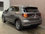 Volkswagen T-Cross 1.0 TSI R-Line 2019 DSG IQ-LIGHT CAMERA KEYLESS