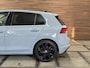 Volkswagen Golf 1.5 eTSI Style | Black Edition | Massagestoel | DAB | 18' inch | Navigatie | Adaptive Cruise | Velours