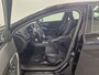 Volvo V40 1.5 T2 Polar+ | Automaat | Navigatie | LED koplampen | Climate control | Stoelverwarming | Cruise control | Volvo On Call | Parkeersensoren achter | 16" velgen | Regensensor |