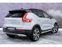 Volvo XC40 Recharge P8 AWD R-Design | Stoel- / Stuurverwarming | Schuif- / Kanteldak | 360 Camera | Harman Kardon Audio | Dodehoekdetectie | Adaptive Cruise Control | Keyless Entry |