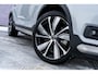 Volvo XC40 Recharge P8 AWD R-Design | Stoel- / Stuurverwarming | Schuif- / Kanteldak | 360 Camera | Harman Kardon Audio | Dodehoekdetectie | Adaptive Cruise Control | Keyless Entry |
