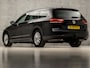Volkswagen Passat Variant 1.4 TSI ACT Highline 150Pk Automaat (APPLE CARPLAY, GROOT NAVI, CLIMATE, STOELVERWARMING, KEYLESS, SPORTSTOELEN, GETINT GLAS, TREKHAAK, ADAPTIVE CRUISE, NIEUWE APK, NIEUWSTAAT)