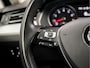 Volkswagen Passat Variant 1.4 TSI ACT Highline 150Pk Automaat (APPLE CARPLAY, GROOT NAVI, CLIMATE, STOELVERWARMING, KEYLESS, SPORTSTOELEN, GETINT GLAS, TREKHAAK, ADAPTIVE CRUISE, NIEUWE APK, NIEUWSTAAT)