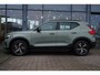 Volvo XC40 2.0 B4 Plus Dark | Adaptieve Cruise + Pilot Assist | Elek. Trekhaak | Stoel & Stuurverwarming | Elek. Stoelen + Geheugen | Parkeer Camera | Elek. Achterklep | Google | Keyless Entry