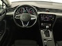 Volkswagen Passat 1.4 TSI PHEV GTE | Stoelverwarming | Massage | Leder/Alcantara | Camera | Carplay | Navigatie | Matrix LED | Adaptive cruise | Climate control | 18'' lichtmetalen velgen