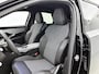 Peugeot 3008 SUV Allure Hybrid 145pk Automaat | Navigatie | Achteruitrijamera | Half Lederen AGR stoelen | Stoelverwarming | Cruise Control | Climate Control | Parkeersensoren | Armsteun | Led koplampen | Keyless | Draadloze Apple Carplay / Android Auto + Telefoonlader | Donker getint glas | Trekhaak | 19" Lichtmetalen velgen |