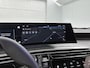 Peugeot 3008 SUV Allure Hybrid 145pk Automaat | Navigatie | Achteruitrijamera | Half Lederen AGR stoelen | Stoelverwarming | Cruise Control | Climate Control | Parkeersensoren | Armsteun | Led koplampen | Keyless | Draadloze Apple Carplay / Android Auto + Telefoonlader | Donker getint glas | Trekhaak | 19" Lichtmetalen velgen |