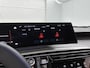Peugeot 3008 SUV Allure Hybrid 145pk Automaat | Navigatie | Achteruitrijamera | Half Lederen AGR stoelen | Stoelverwarming | Cruise Control | Climate Control | Parkeersensoren | Armsteun | Led koplampen | Keyless | Draadloze Apple Carplay / Android Auto + Telefoonlader | Donker getint glas | Trekhaak | 19" Lichtmetalen velgen |