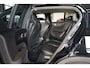 Volvo XC40 2.0 B3 Plus Dark STOEL/STUUR-VERW. | 20 '' | H&K