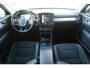 Volvo XC40 T4 Momentum | Keyless Entry| Elektrisch bedienbare achterklep| Parkeersensoren voor + achter met achteruitrijcamera| Semi- elektrisch inklapbare trekhaak| Verwarmbare voorstoelen| DAB+|