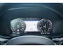 Volvo V60 2.0 B3 R-Design | Adaptive cruise control | Voorruitverwarming | Draadloze telefoonlader | Dode hoek detectie BLIS | Elektrische stoelverstelling | LED koplampen | 18" velgen | Sportonderstel |