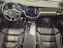 Volvo V60 2.0 B3 R-Design | Adaptive cruise control | Voorruitverwarming | Draadloze telefoonlader | Dode hoek detectie BLIS | Elektrische stoelverstelling | LED koplampen | 18" velgen | Sportonderstel |